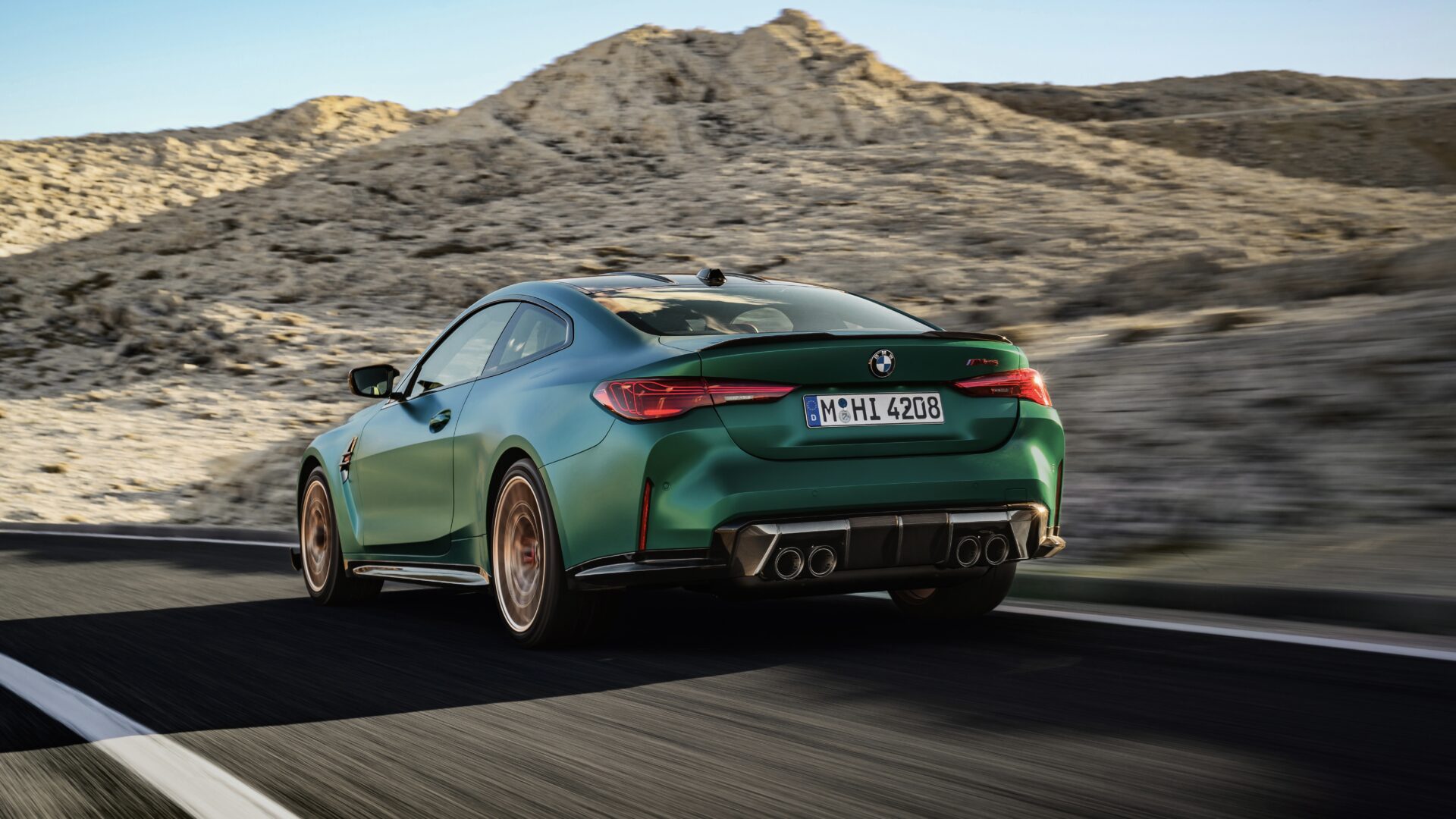 BMW M4 CS