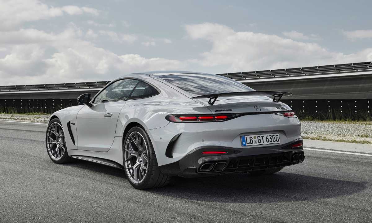 Mercedes-AMG GT 63 Pro