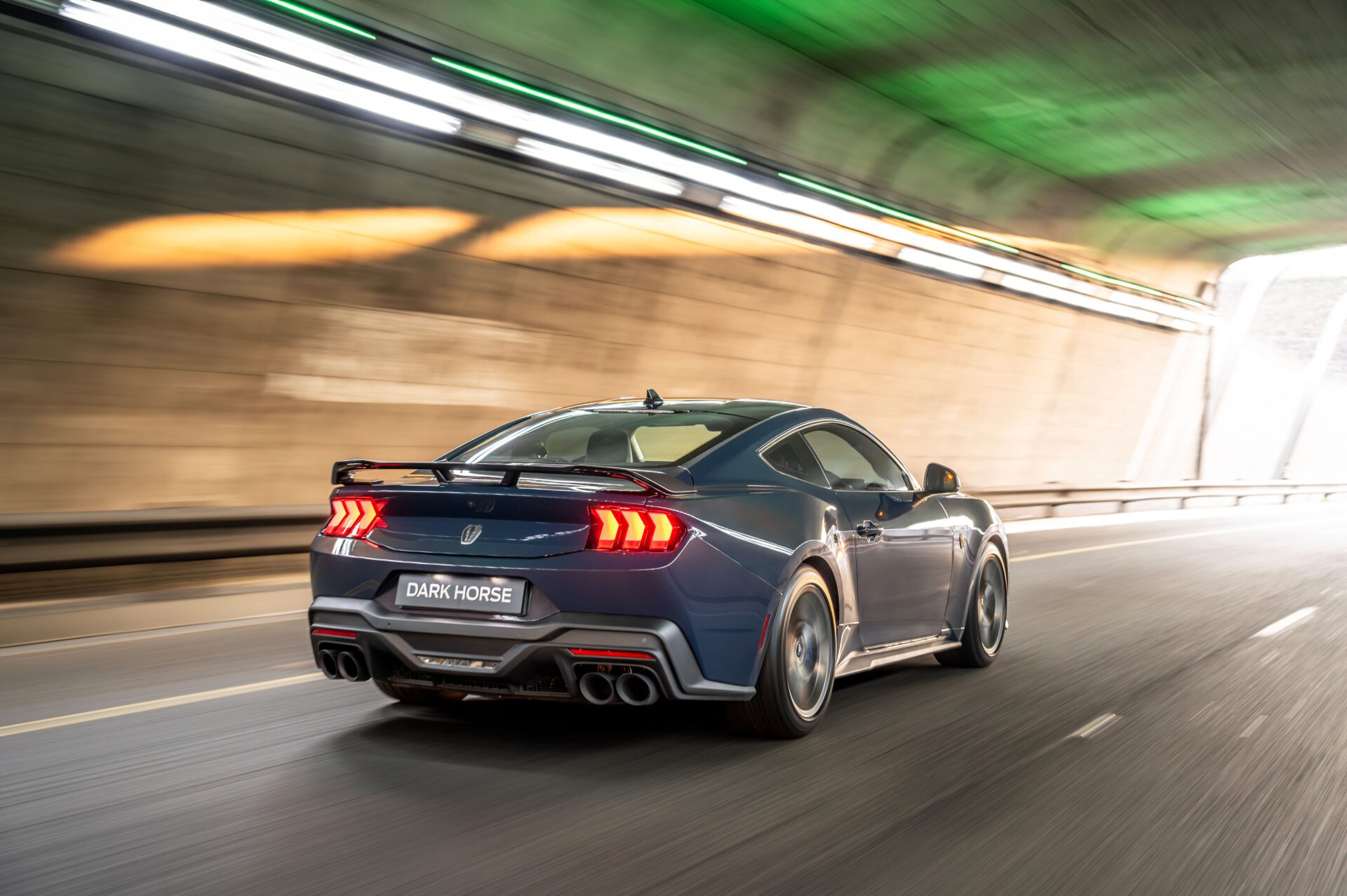 Ford Mustang Dark Horse