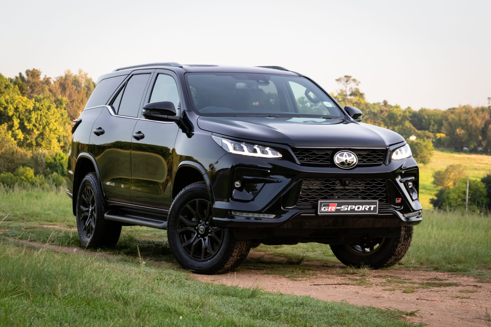 Toyota Fortuner GR-Sport