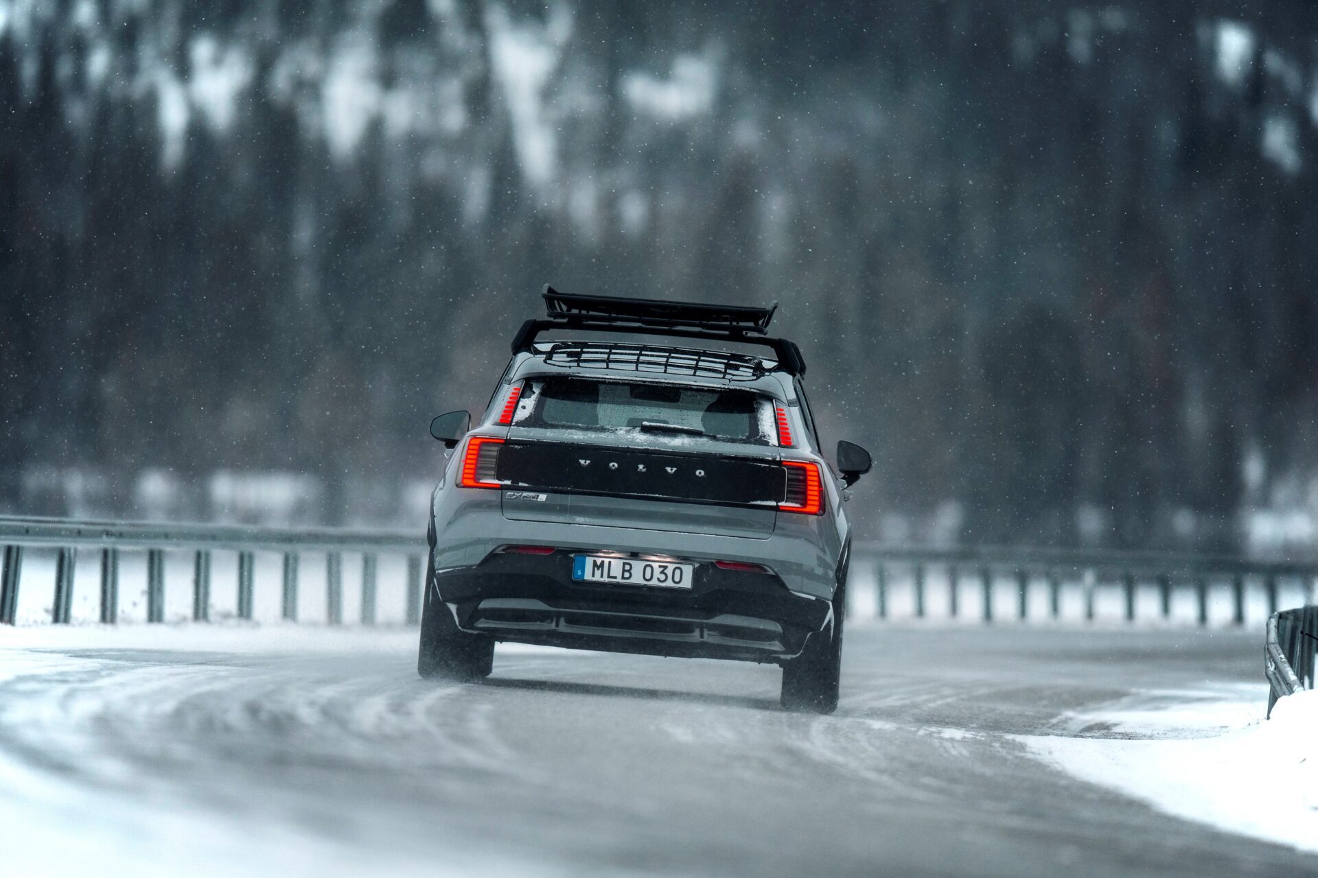 Volvo EX30 Cross Country