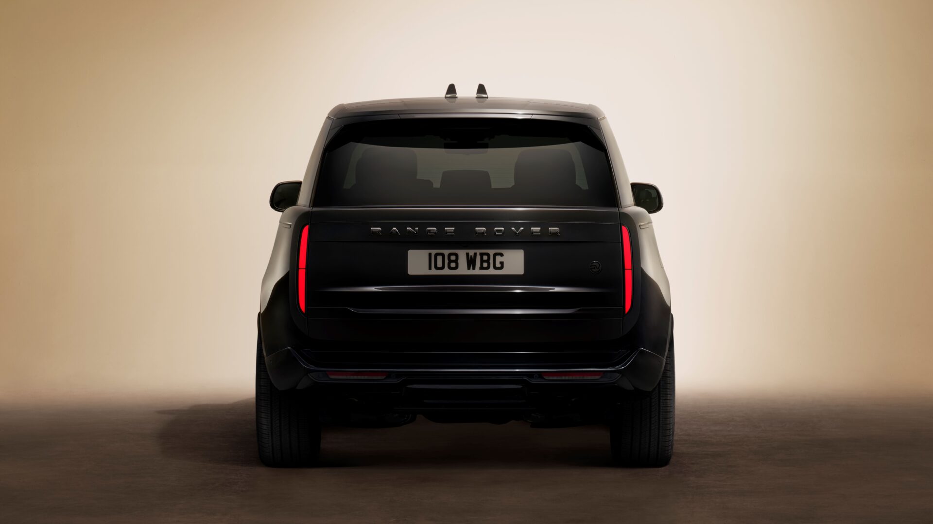 Range Rover SV Black