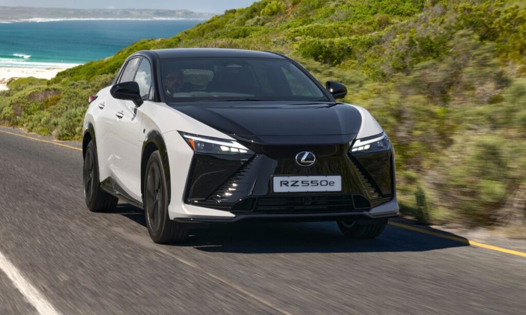 Lexus RZ 550e F Sport