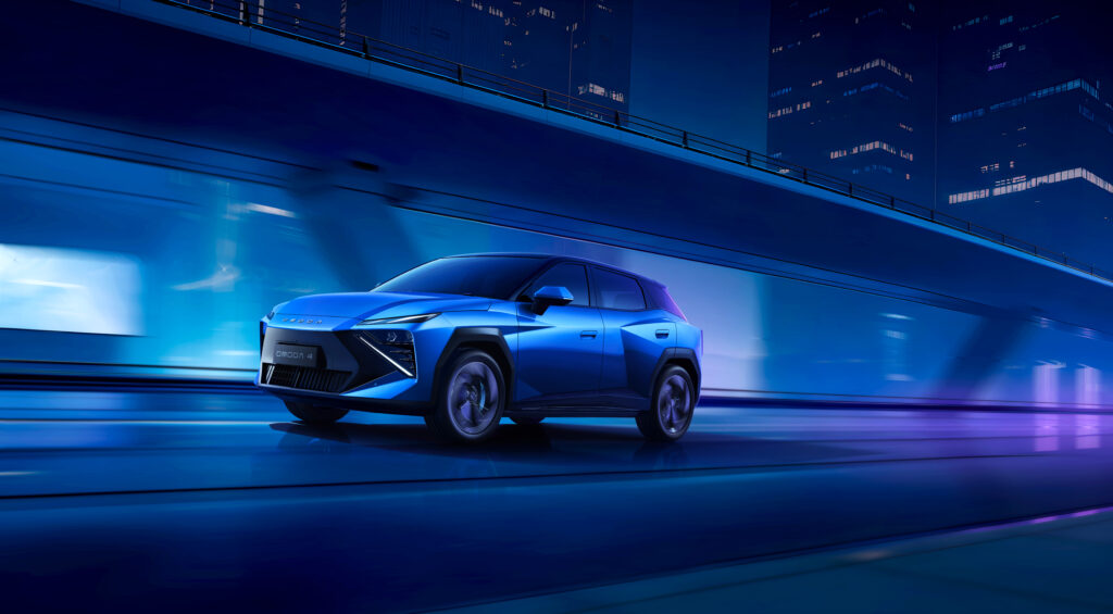 Omoda C4
